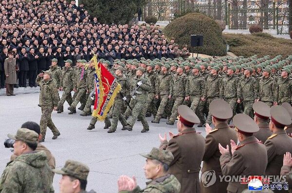 رهبر کره شمالی گفت که نیروهای غربی «نمی‌توانند با» ارتش کره شمالی برابری کنند - اسپوتنیک ایران  
