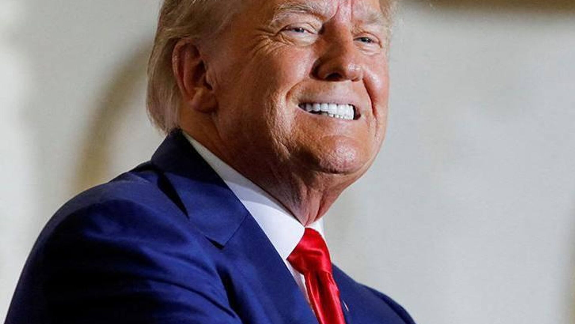 کاهش عوارض گمرکی، امیدهای ترامپ برای استفاده از تعرفهها برای پرداخت بدهی را نقش بر آب کرد کاهش عوارض گمرکی، امیدهای ترامپ برای استفاده از تعرفهها برای پرداخت بدهی را نقش بر آب کرد - اسپوتنیک ایران , 1920, 14.12.2025