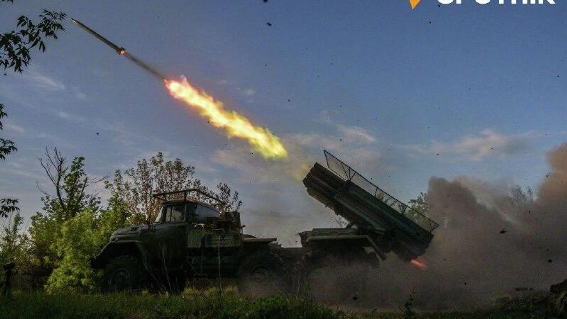 وزارت دفاع روسیه: نیروهای مسلح روسیه آزادسازی روستای وارواروفکا در منطقه زاپاروژیه را به پایان رساندهاند وزارت دفاع روسیه: نیروهای مسلح روسیه آزادسازی روستای وارواروفکا در منطقه زاپاروژیه را به پایان رساندهاند - اسپوتنیک ایران , 1920, 14.12.2025