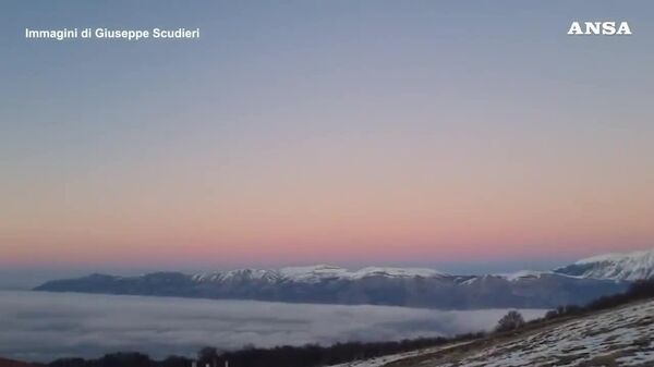 تشکیل دریاچه ابر دیدنی بر فراز واله پلیگنا در ایتالیا - اسپوتنیک ایران  