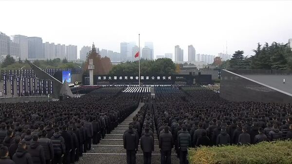 چین همزمان با افزایش تنش‌ها با ژاپن، یاد قربانیان قتل عام نانجینگ را گرامی می‌دارد - اسپوتنیک ایران  