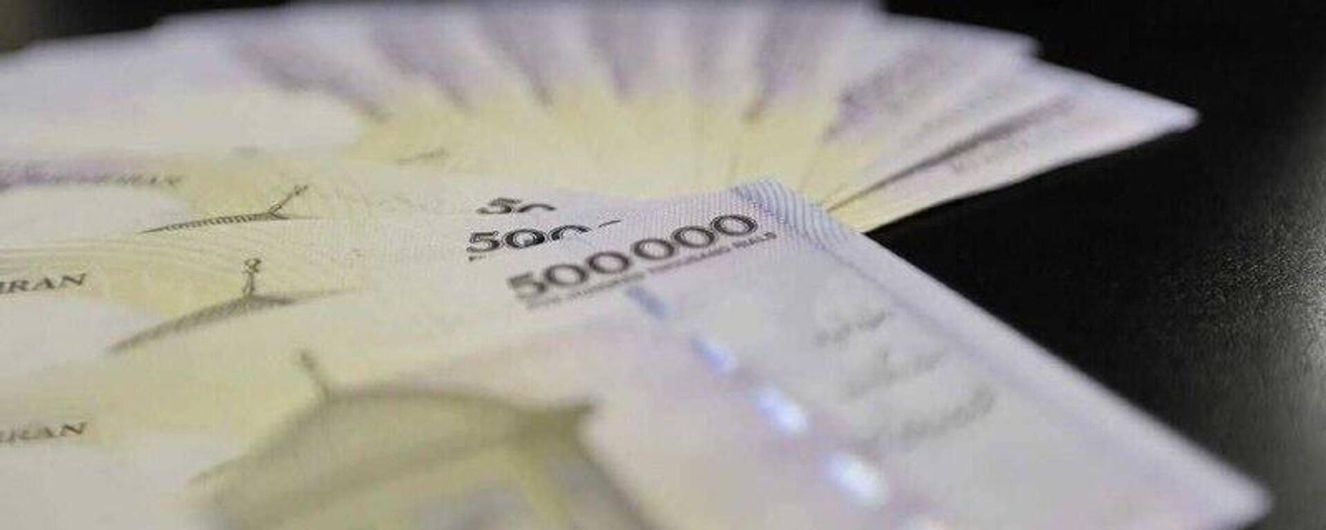 به صورت تاریخی اقتصاد پاشنه آشیل بسیاری حکومت ها در بوده است - اسپوتنیک ایران  , 1920, 16.12.2025