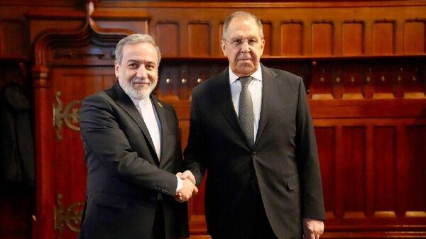 كارشناس: ایران باید با عزمی راسخ از فرصت طلایی که روسیه فراهم کرده، استفاده کند - اسپوتنیک ایران  