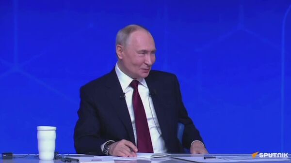 پوتین: روسیه به ابتکار او ناظر در سازمان همکاری اسلامی شده است - اسپوتنیک ایران  