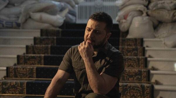 تحلیلگر: گروه زلنسکی از تسلیم شدن امتناع می‌کند، حتی اگر به معنای فروپاشی کامل اوکراین باشد - اسپوتنیک ایران  