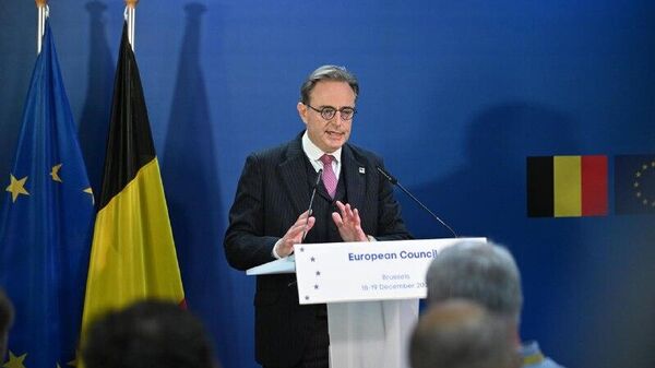 بارت دو ویور، نخست وزیر بلژیک، اظهار داشت که هیچ کس در اتحادیه اروپا نمی‌خواهد دارایی‌های روسیه را بازگرداند - اسپوتنیک ایران  