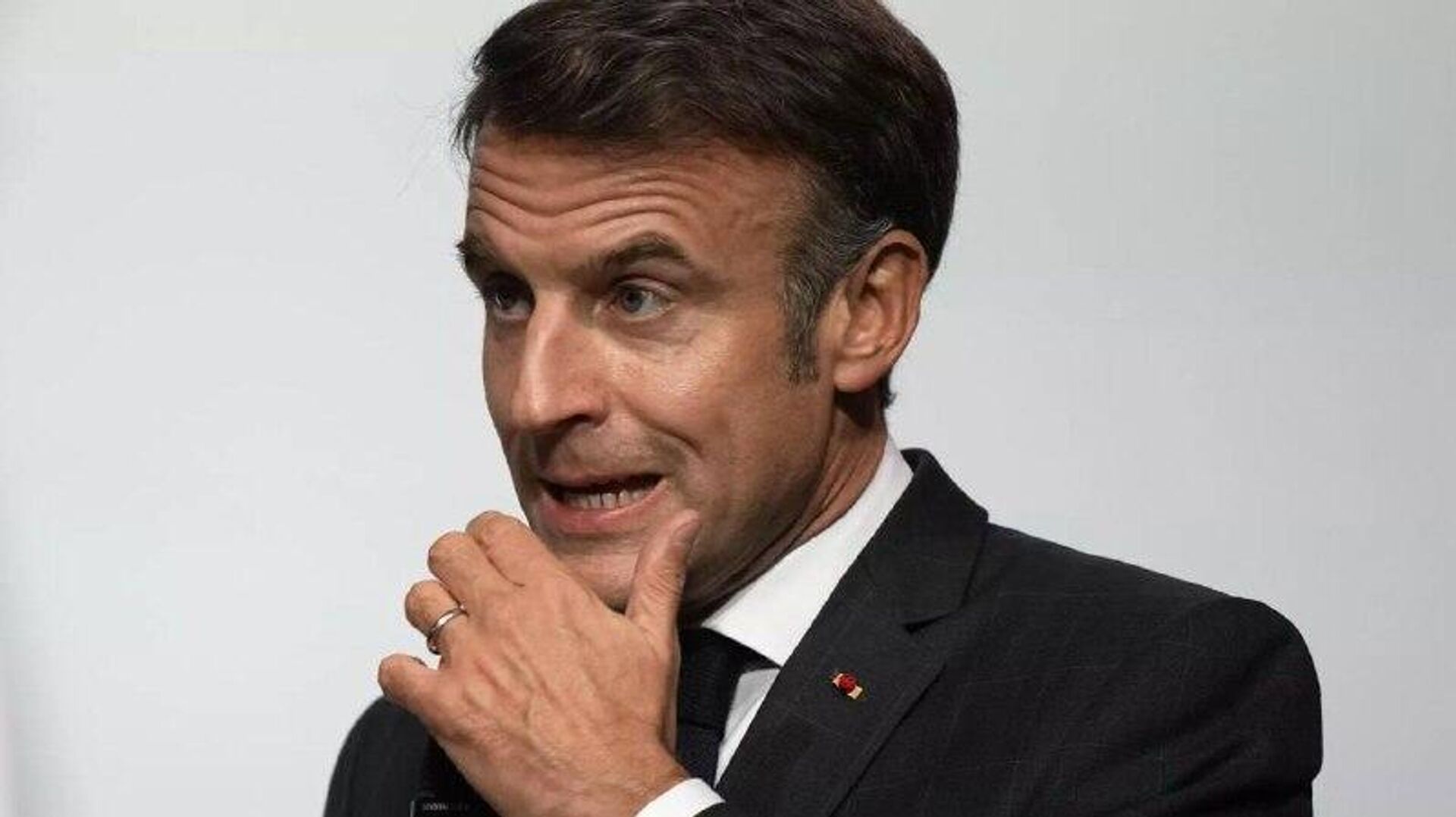 رسانه غربی اعلام نمود که مکرون، در مورد مصادره داراییهای روسیه به مرتس خیانت کرد رسانه غربی اعلام نمود که مکرون، در مورد مصادره داراییهای روسیه به مرتس خیانت کرد - اسپوتنیک ایران , 1920, 21.12.2025