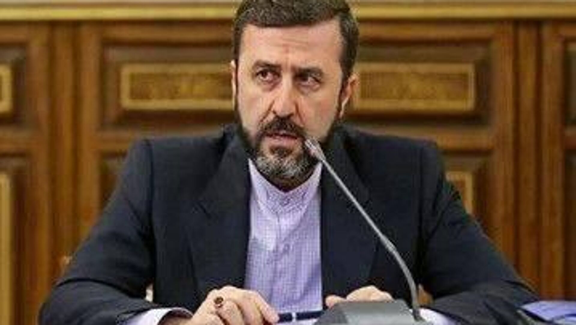 غریب آبادی در گردهمایی اساتید حوزه علمیه قم: موضوع هسته ای بهانه است، خصومت دشمنان ناشی از ماهیت اسلامی نظام، استقلال و پیشرفت های ایران است غریب آبادی در گردهمایی اساتید حوزه علمیه قم: موضوع هسته ای بهانه است، خصومت دشمنان ناشی از ماهیت اسلامی نظام، استقلال و پیشرفت های ایران است - اسپوتنیک ایران , 1920, 25.12.2025