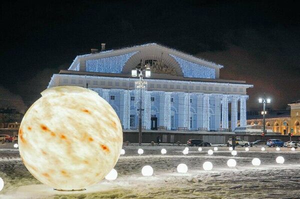 امسال سن پترزبورگ به زیبایی مسکو تزئین شده بود: جنگلی کامل از درختان صنوبر - اسپوتنیک ایران  