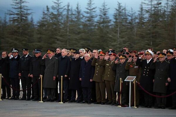 مقامات ترکیه در آنکارا، مراسم یادبود نظامی برای هیئت نظامی لیبی که در سانحه هوایی این کشور کشته شدند برگزار کرد - اسپوتنیک ایران  