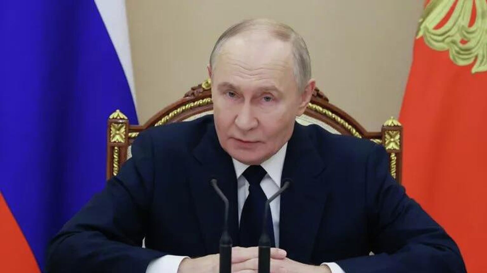 پوتین از ارتش روسیه به خاطر خدمات شجاعانهشان تشکر کرد و سال نو را پیشاپیش به آنها تبریک گفت پوتین از ارتش روسیه به خاطر خدمات شجاعانهشان تشکر کرد و سال نو را پیشاپیش به آنها تبریک گفت - اسپوتنیک ایران , 1920, 29.12.2025