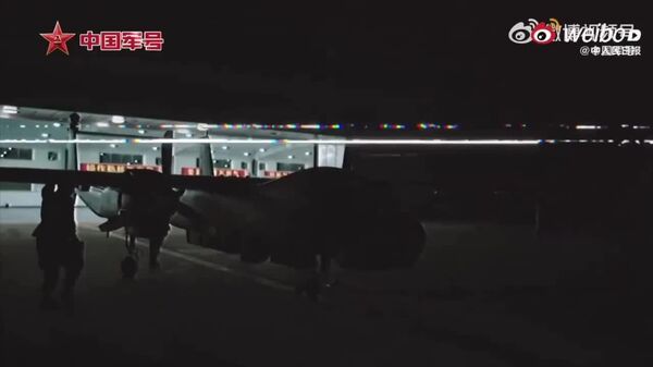 یک پهپاد شناسایی چینی در جریان رزمایش «ماموریت عدالت 2025» ارتش چین در اطراف تایوان، از ساختمان 101 در تایپه تصویربرداری کرد - اسپوتنیک ایران  