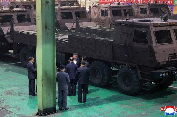 کیم جونگ اون از کارخانه تولید موشک‌اندازهای پیشرفته بازدید کرد - اسپوتنیک ایران  