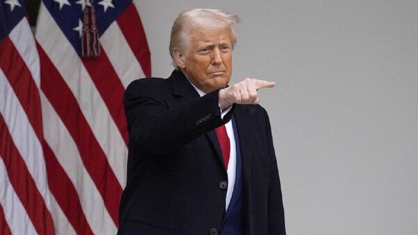 وعده ترامپ به نتانیاهو مبنی بر صدور مجوز حمله علیه حماس در صورت عدم آغاز روند خلع سلاح این جنبش - اسپوتنیک ایران  