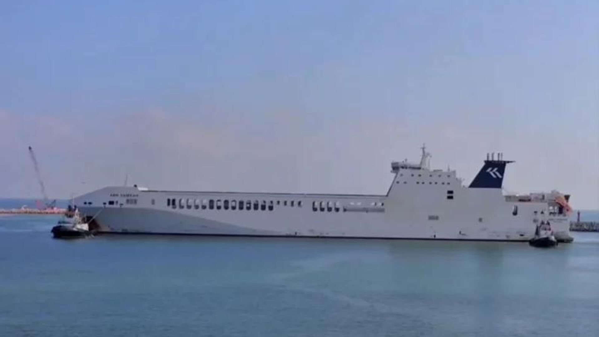 کشتی اماراتی حامل 7300 تن کمک‌های بشردوستانه برای غزه وارد العریش شد - اسپوتنیک ایران  , 1920, 01.01.2026