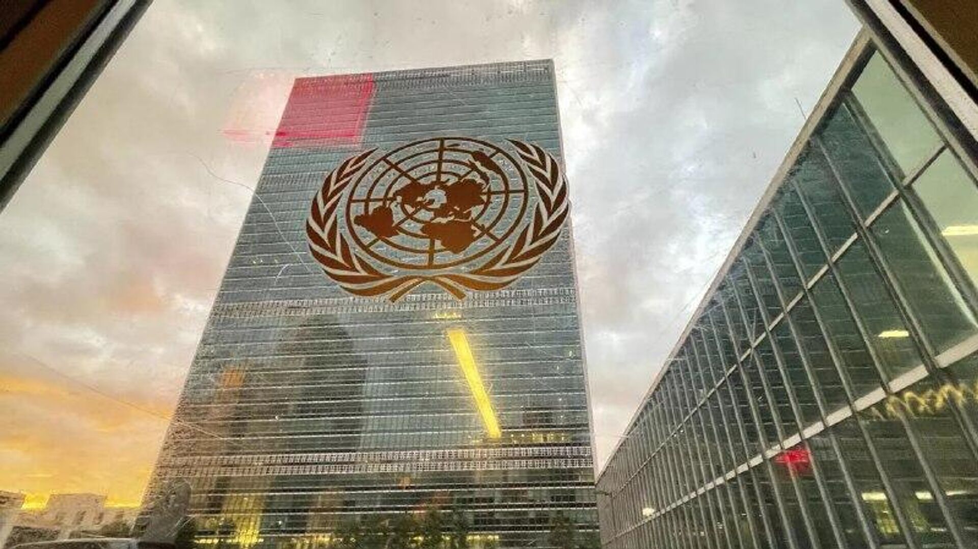 مسکو از دفتر کمیساریای عالی حقوق بشر سازمان ملل متحد میخواهد که در اسرع وقت حمله تروریستی هولناک رژیم کییف در خورلی، استان خرسون را علناً محکوم کند مسکو از دفتر کمیساریای عالی حقوق بشر سازمان ملل متحد میخواهد که در اسرع وقت حمله تروریستی هولناک رژیم کییف در خورلی، استان خرسون را علناً محکوم کند - اسپوتنیک ایران , 1920, 02.01.2026