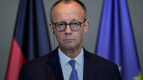 مرتس: استقرار نیروهای چندملیتی در چارچوب «ضمانت‌های امنیتی» برای اوکراین بدون رضایت روسیه غیرممکن است - اسپوتنیک ایران  