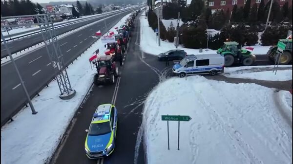 کشاورزان معترض در بلژیک بزرگراه‌ها را مسدود کردند - اسپوتنیک ایران  