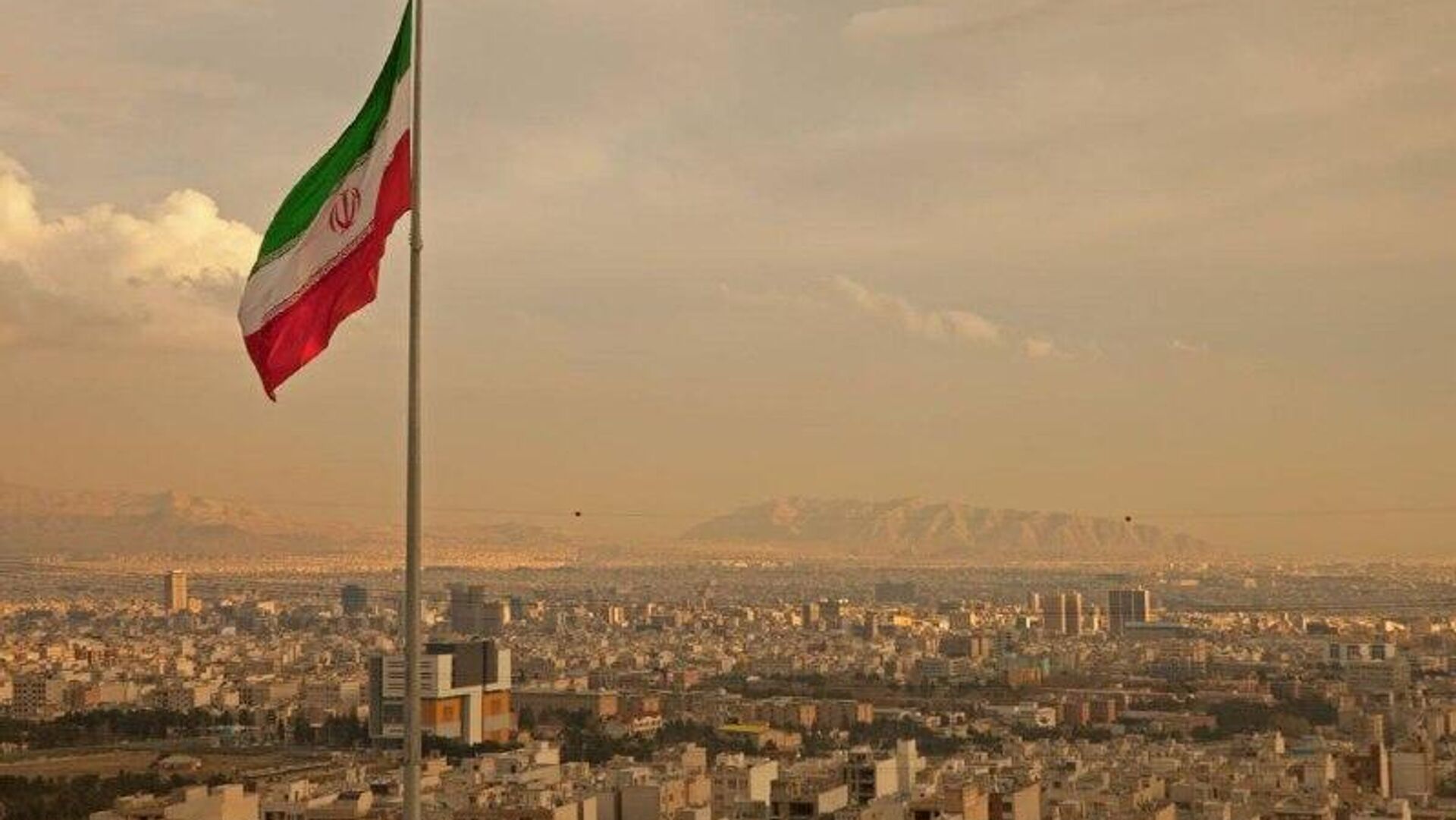 شهردار تهران از خسارت بیش از 3 هزار میلیارد تومان به اموال شهری در حوادث اخیر خبر داد شهردار تهران از خسارت بیش از 3 هزار میلیارد تومان به اموال شهری در حوادث اخیر خبر داد - اسپوتنیک ایران , 1920, 10.01.2026
