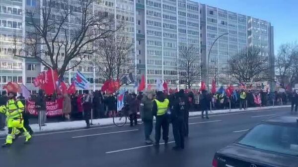 بزرگداشت بنیانگذاران حزب کمونیست آلمان در برلین - اسپوتنیک ایران  