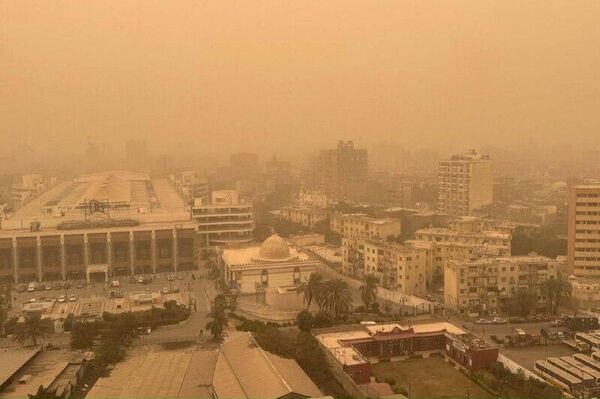 طوفان، گرد و بادهایی که سرعت آنها تا 60 کیلومتر در ساعت میرسد، موجی از هوای نامساعد را ایجاد کرده است طوفان، گرد و بادهایی که سرعت آنها تا 60 کیلومتر در ساعت میرسد، موجی از هوای نامساعد را ایجاد کرده است - اسپوتنیک ایران