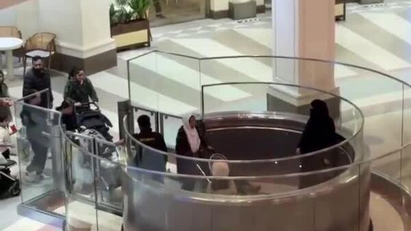 آسانسور پانورامای دایره‌ای جذاب در عربستان سعودی - اسپوتنیک ایران  