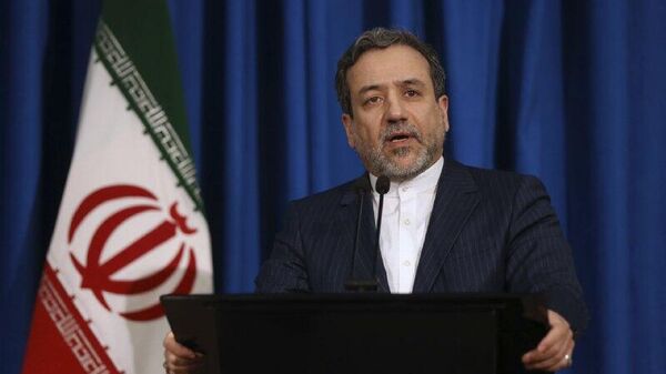 واکنش عراقچی در خصوص ممانعت از حضور وی در داووس - اسپوتنیک ایران  