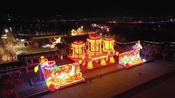 جشنواره بین‌المللی فانوس تیانجین چین، در پارک شوئیشی - اسپوتنیک ایران  