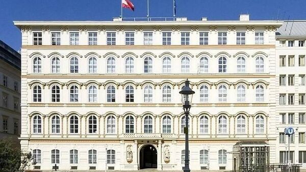 در اتریش به دلیل تأمین مالی اوکراین، خواستار برکناری وزیر امور خارجه شدند - اسپوتنیک ایران  