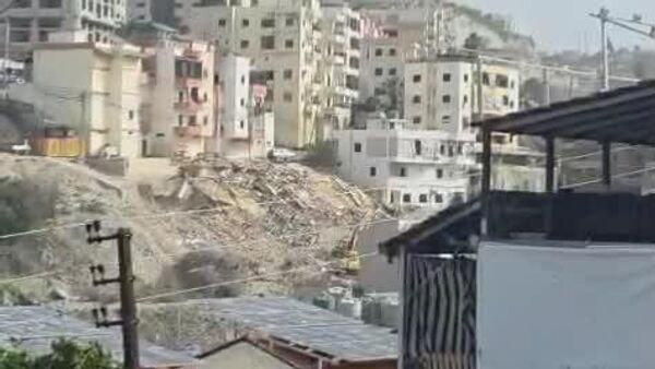 رسانه‌های لبنانی: پهپاد اسرائیلی به دو بولدوزر در شهر کاناریت در جنوب لبنان حمله کرد - اسپوتنیک ایران  