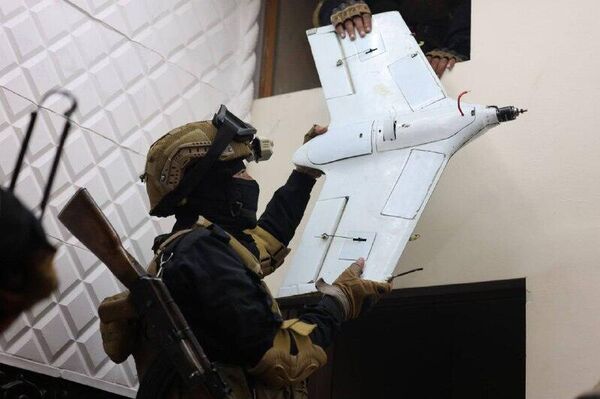 مقامات سوری از انهدام «هسته مزه» و توقیف پهپادها و موشک‌های متعلق به حزب‌الله لبنان خبر دادند - اسپوتنیک ایران  