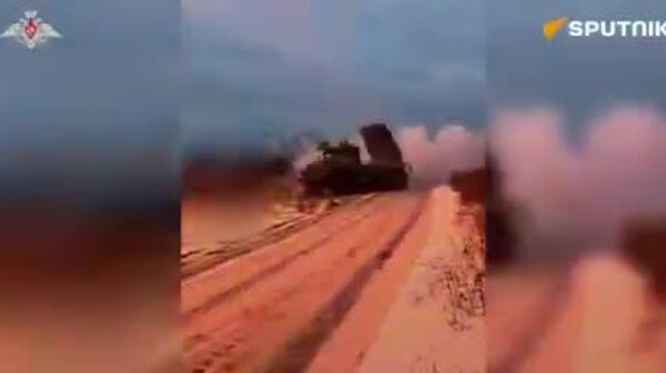 ارتش روسیه با حملات قدرتمند سامانه های موشکی گراد، استحکامات اوکراین را در نزدیکی کراسنوارمیسک (پوکروفسک) نابود کرد - اسپوتنیک ایران  