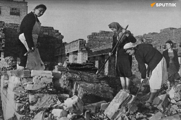 «حتی یک قدم هم عقبنشینی نکنید!»: روز شکست نیروهای نازی در نبرد استالینگراد «حتی یک قدم هم عقبنشینی نکنید!»: روز شکست نیروهای نازی در نبرد استالینگراد - اسپوتنیک ایران