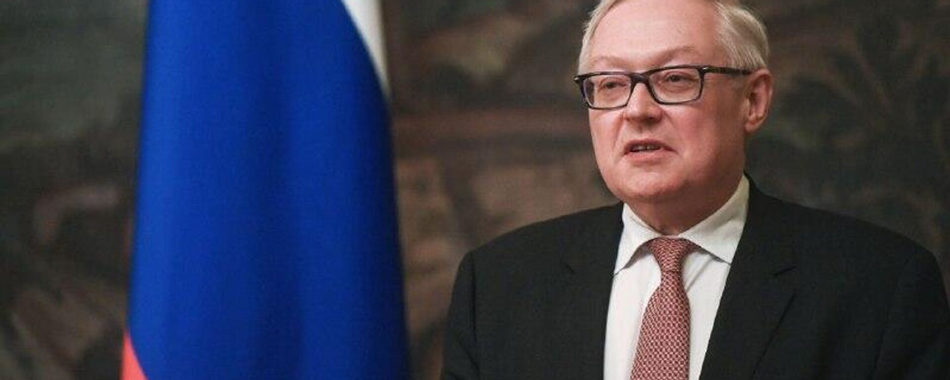 آمریکا در حال ارسال سیگنال‌هایی به ایران است که نشان می‌دهد می‌توان به توافقی دست یافت، اما آنچه پیشنهاد می‌شود در حد یک اولتیماتوم است - اسپوتنیک ایران  , 1920, 03.02.2026