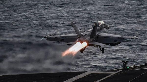 ادامه حملات آمریکا به مواضع داعش* در سوریه - اسپوتنیک ایران  