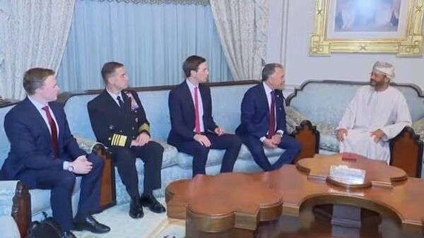 حضور فرمانده سنتکام تلاش آمریکا برای جبران ضعف خود در مذاکرات - اسپوتنیک ایران  