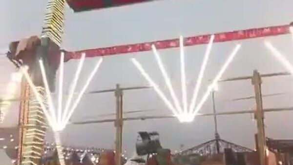 به علت سقوط یک دستگاه چرخشی در شهربازی هند 1 نفر کشته و 13 نفر مجروح شدند - اسپوتنیک ایران  