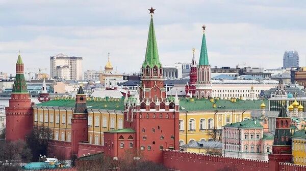 کرملین: ولادیمیر پوتین شب گذشته با محمد بن زاید آل نهیان، رئیس جمهور امارات متحده عربی، گفتگوی تلفنی داشت - اسپوتنیک ایران  