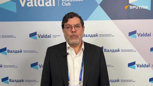 کارشناس: علیرغم غیرقابل پیش بینی بودن ترامپ، ایران کاملا آماده دفاع از خود است - اسپوتنیک ایران  