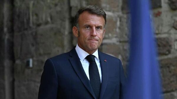 تحلیلگر فرانسوی : امانوئل مکرون حتی خودش را هم نمی‌فهمد - اسپوتنیک ایران  