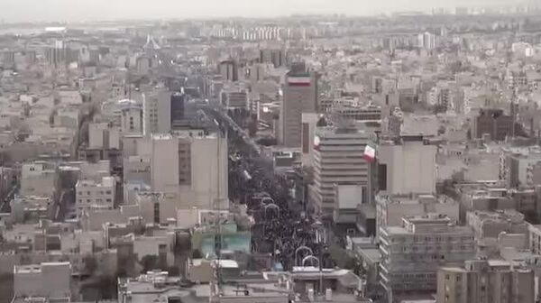 تصاویر هوایی راهپیمایی 22 بهمن به مناسبت سالگرد انقلاب اسلامی در ایران - اسپوتنیک ایران  