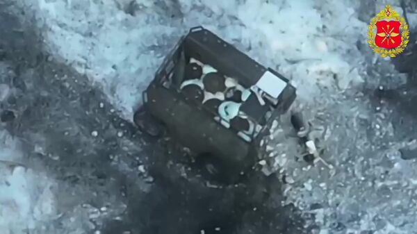 🪖 پهپادهای روسیه خودروهای زرهی آمریکایی HMMWV و پست‌های پهپادی اوکراین را منهدم کردند - اسپوتنیک ایران  