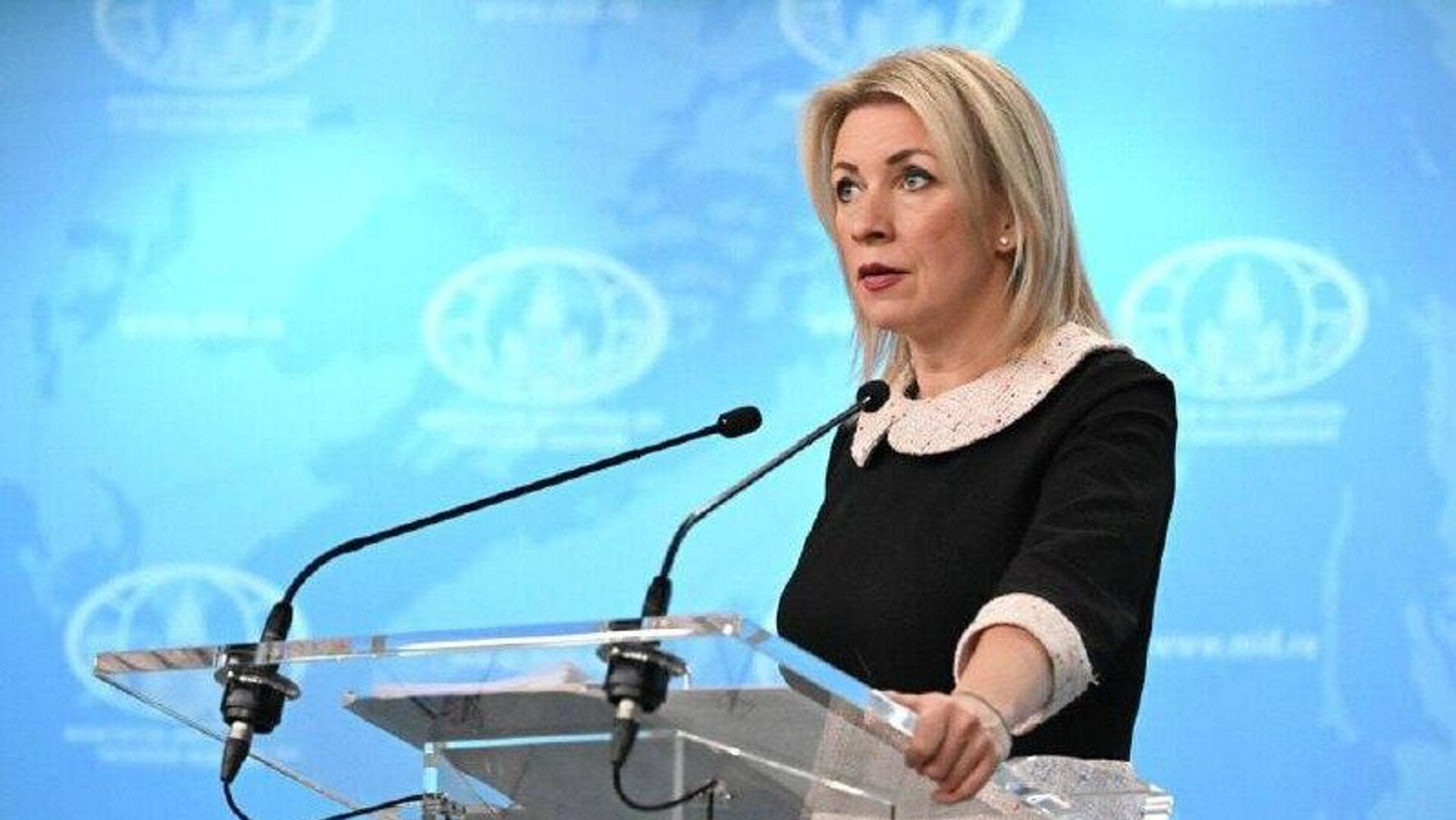 سخنگوی وزارت خارجه روسیه گفت که تمایل مکرون برای از سرگیری گفتگو با مسکو ناشی از تلاش او برای ورود به روند مذاکرات اوکراین است سخنگوی وزارت خارجه روسیه گفت که تمایل مکرون برای از سرگیری گفتگو با مسکو ناشی از تلاش او برای ورود به روند مذاکرات اوکراین است - اسپوتنیک ایران , 1920, 12.02.2026