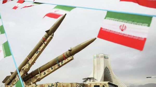 شمشیر ایران ذو الفقار دو لبه است - اسپوتنیک ایران  