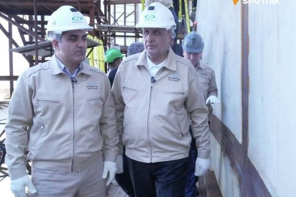 بازدید رئیس سازمان انرژی اتمی ایران از روند احداث واحدهای دوم و سوم نیروگاه اتمی بوشهر - اسپوتنیک ایران  