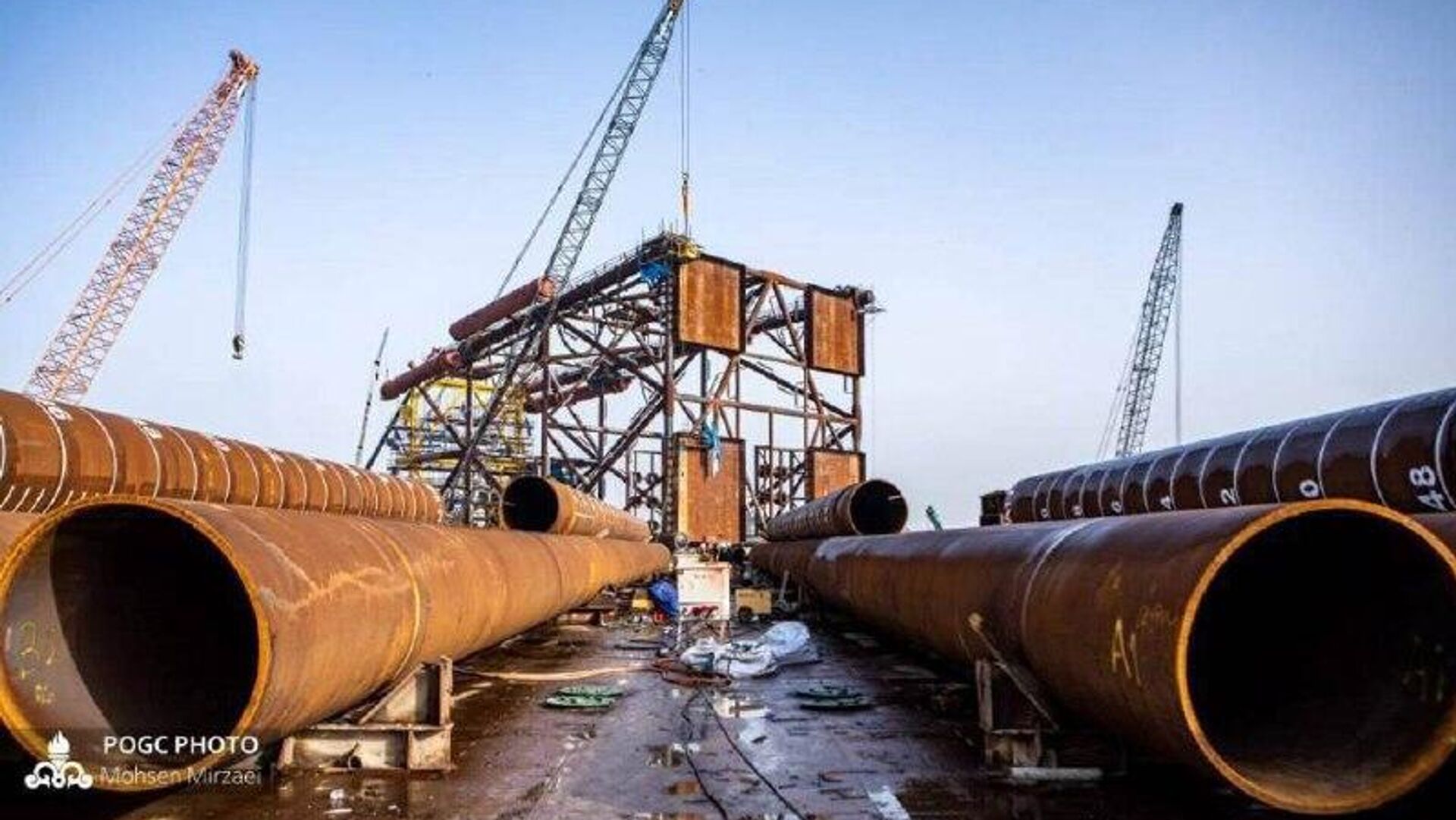 عملیات بارگیری نخستین جکت طرح توسعه میدان گازی فرزاد «ب» عملیات بارگیری نخستین جکت طرح توسعه میدان گازی فرزاد «ب» - اسپوتنیک ایران , 1920, 16.02.2026