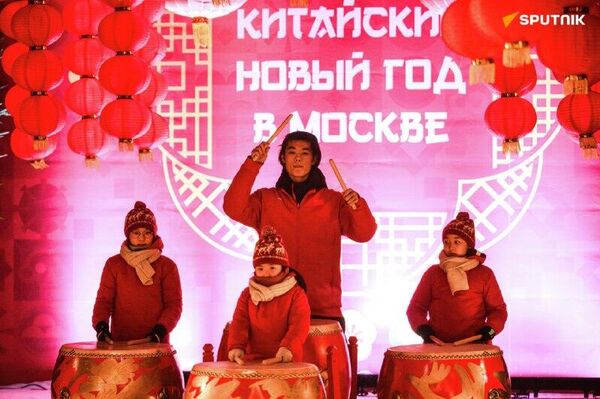 جشنواره سال نو چینی در میدان مانژ مسکو برگزار میشود جشنواره سال نو چینی در میدان مانژ مسکو برگزار میشود - اسپوتنیک ایران