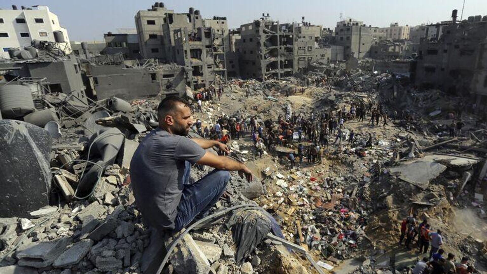 وزارت بهداشت غزه: تعداد کشتهشدگان جنگ از اکتبر 2023 به 72063 نفر و تعداد مجروحان به 171726 نفر رسید وزارت بهداشت غزه: تعداد کشتهشدگان جنگ از اکتبر 2023 به 72063 نفر و تعداد مجروحان به 171726 نفر رسید - اسپوتنیک ایران , 1920, 18.02.2026