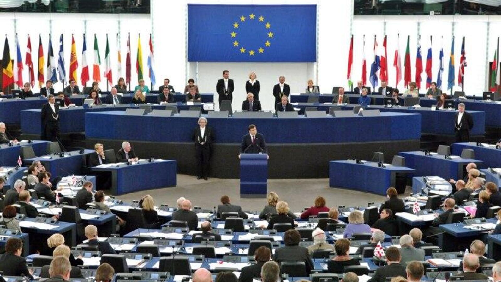 کارشناس: درخواستهای زلنسکی باعث ایجاد شکاف در اتحادیه اروپا میشود کارشناس: درخواستهای زلنسکی باعث ایجاد شکاف در اتحادیه اروپا میشود - اسپوتنیک ایران , 1920, 20.02.2026