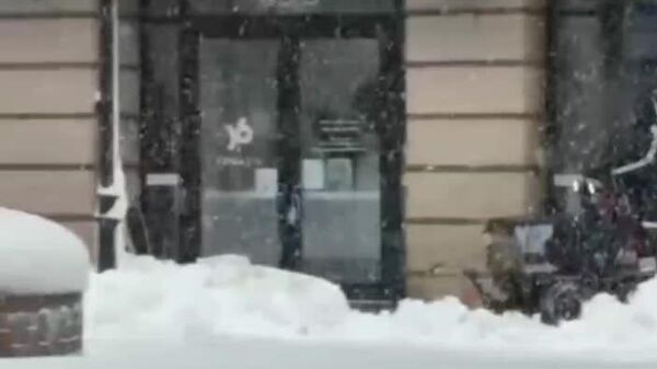 گزارش: در ایالات متحده به دلیل طوفان برفی بیش از 500 هزار خانوار بدون برق مانده‌اند - اسپوتنیک ایران  